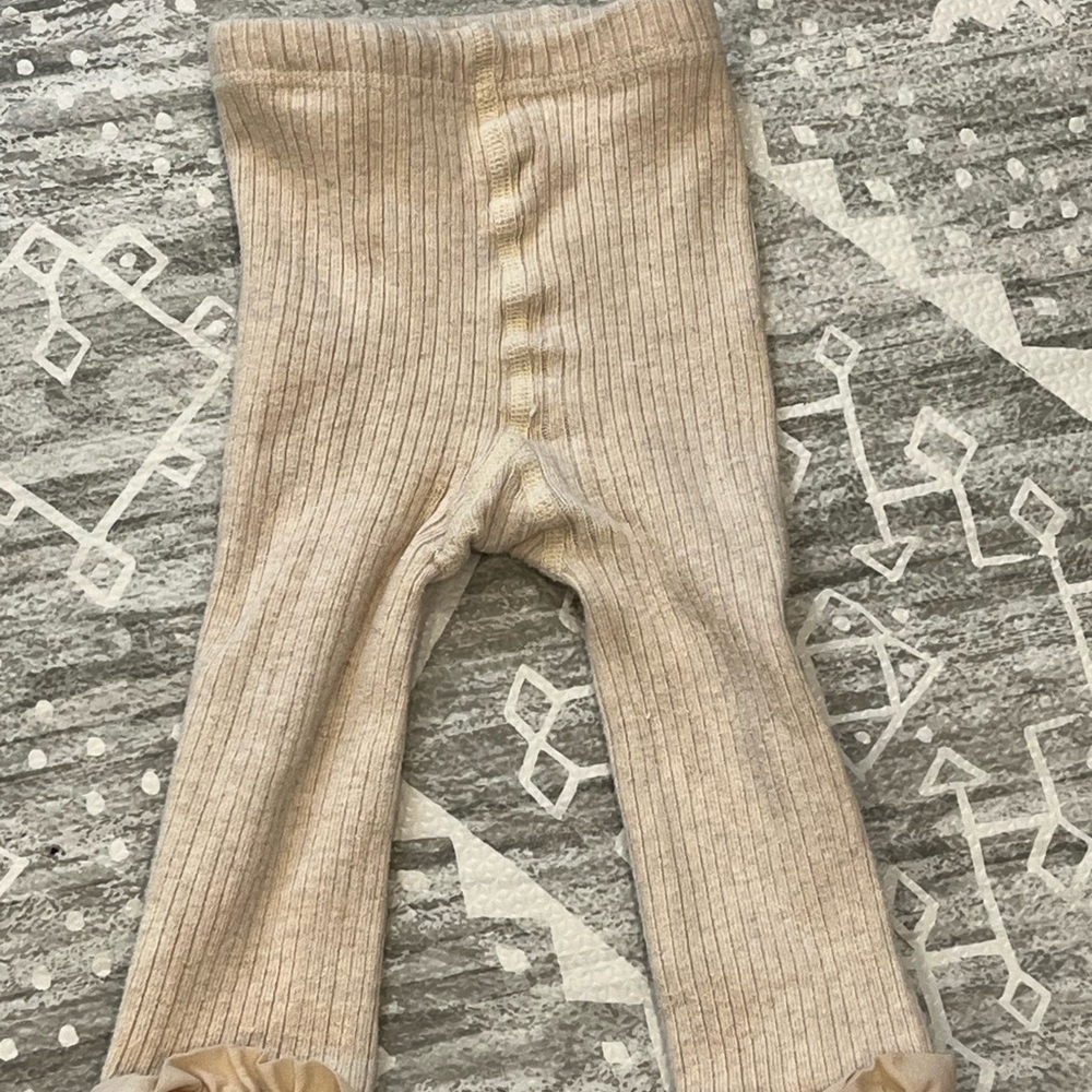 Ruffle Butts Oatmeal Ribbed Leggings